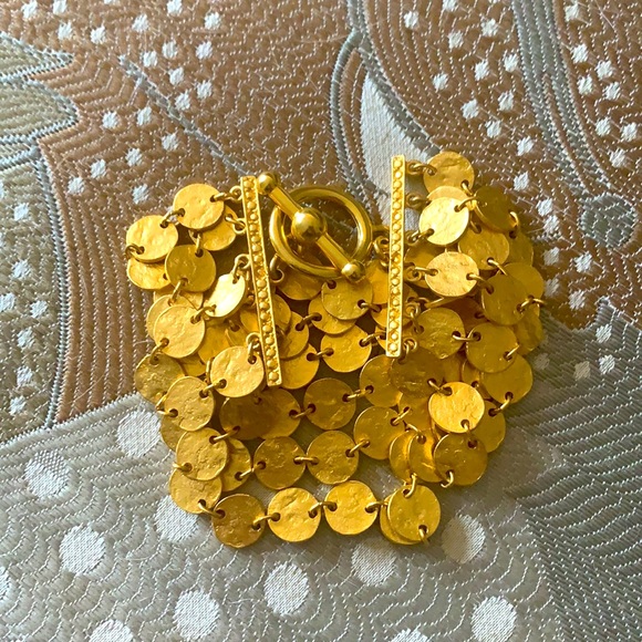 Kenneth Lane~Gold Toned~Toggle Bracelet - Picture 4 of 4